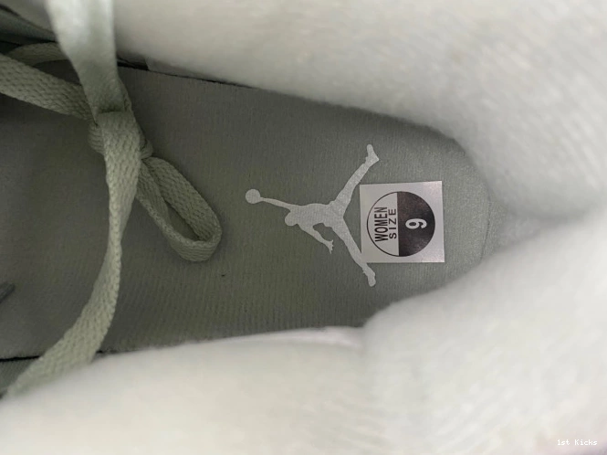 Air 4 HV0823-003 Seafoam (W) Jordan 0808